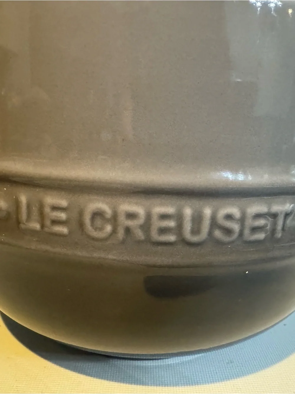 NWT Le Creuset Stoneware Signature Batter Bowl in Flint Gray Ombré